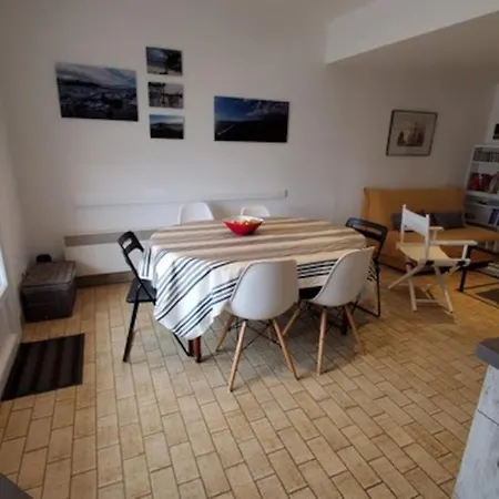 Hébergement de vacances Familiale, Vue Sur Mer, Accès Direct *