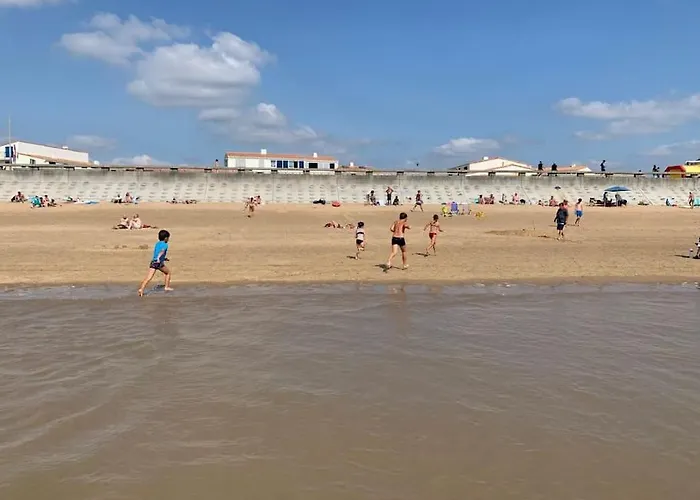 Prázdninový dům Familiale, Vue Sur Mer, Acces Direct Saint-Gilles-Croix-de-Vie